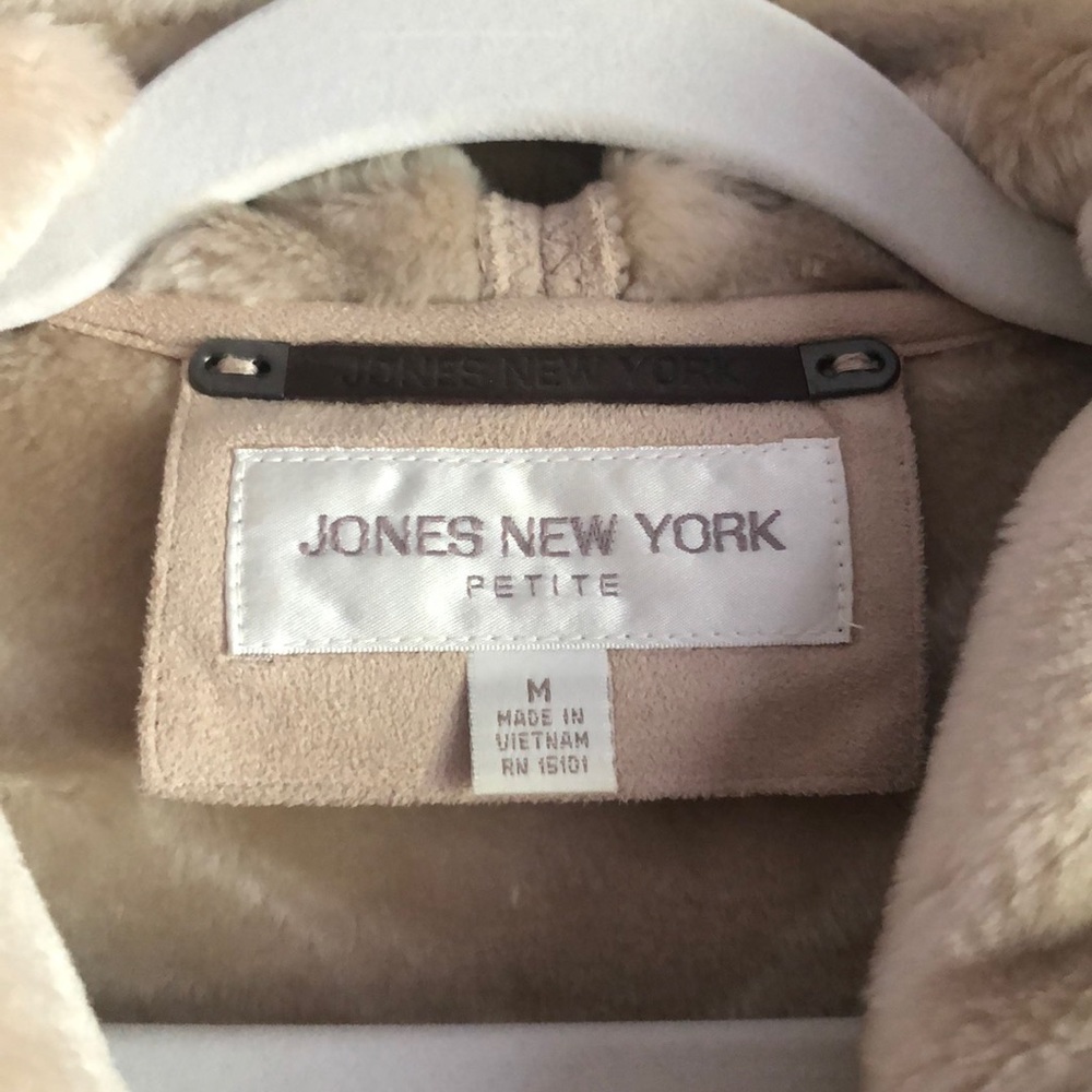 Jacket - Picture 2 of 4